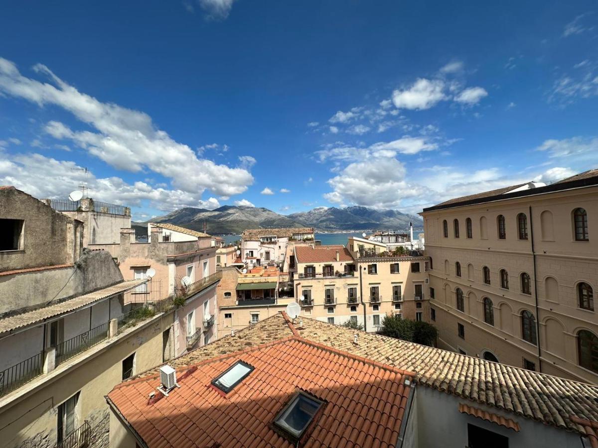 Apartament La Finestra Sul Duomo Gaeta Zewnętrze zdjęcie